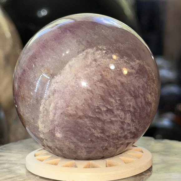🎄SALE🎄Purple Fluorite Crystal Ball! - Picture 9 of 11